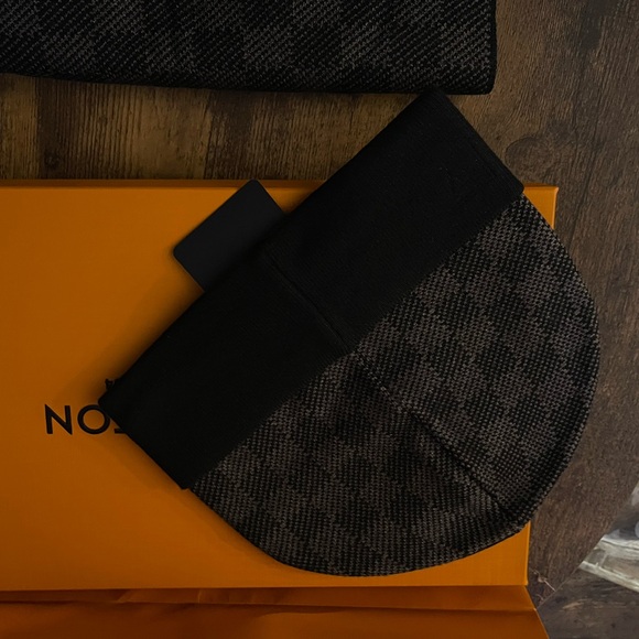 Louis Vuitton box set black checkered beanie and stylish scarf. NWT - Picture 2 of 14